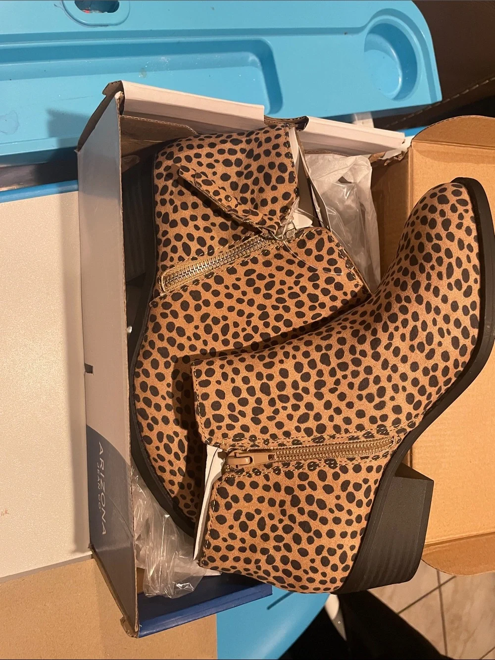 Arizona Jean Company Tan and Black Spotted Ankle Booties